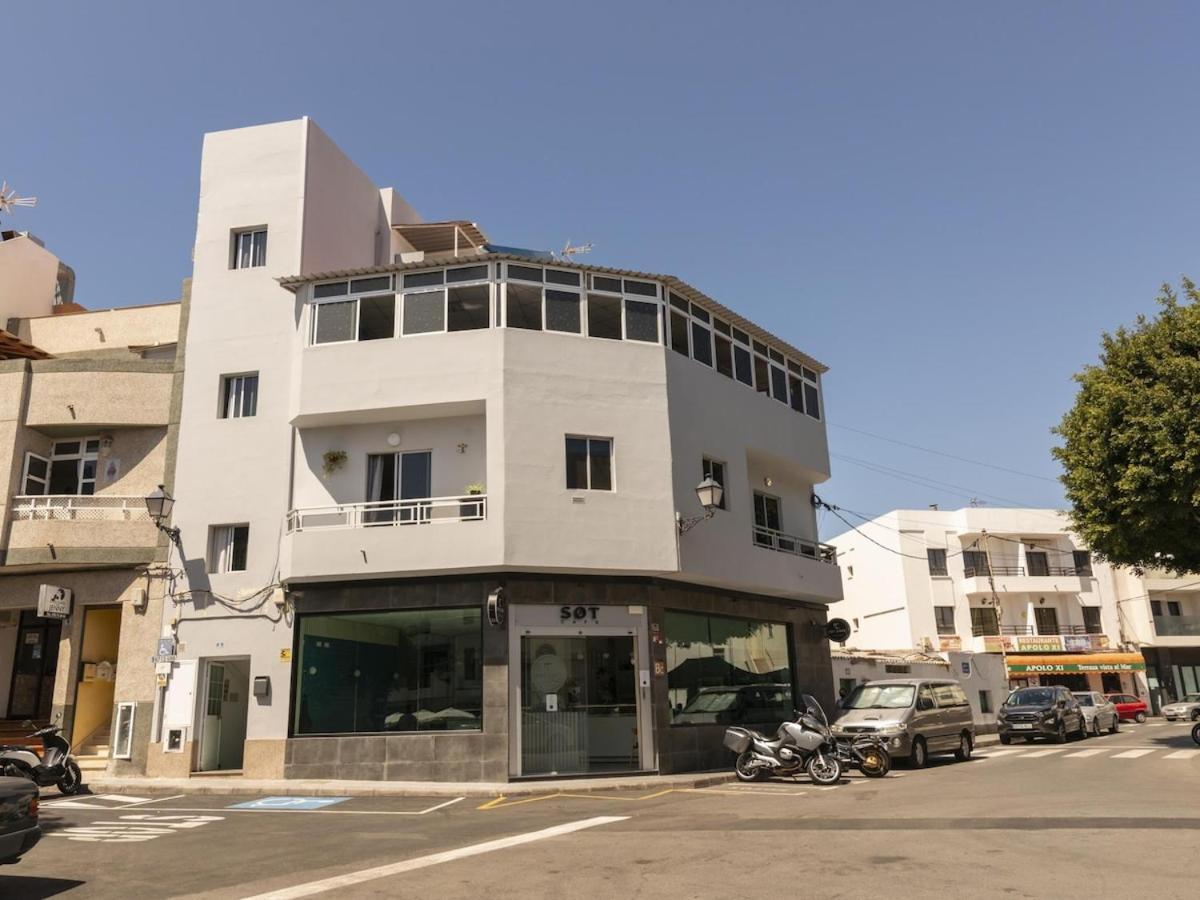 Lightbooking Lola Playa De Apartment *