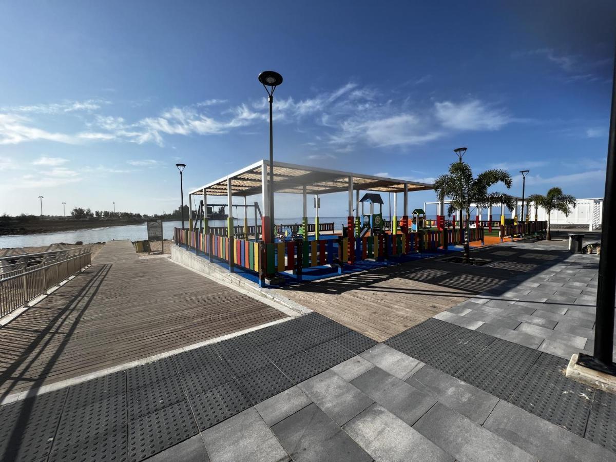 Lightbooking Lola Playa De Apartment