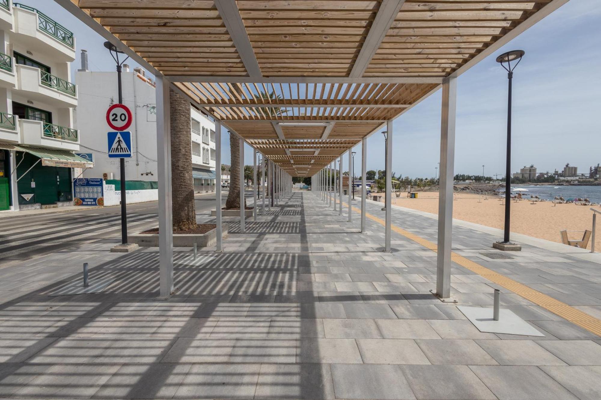 Lightbooking Lola Playa De Apartment