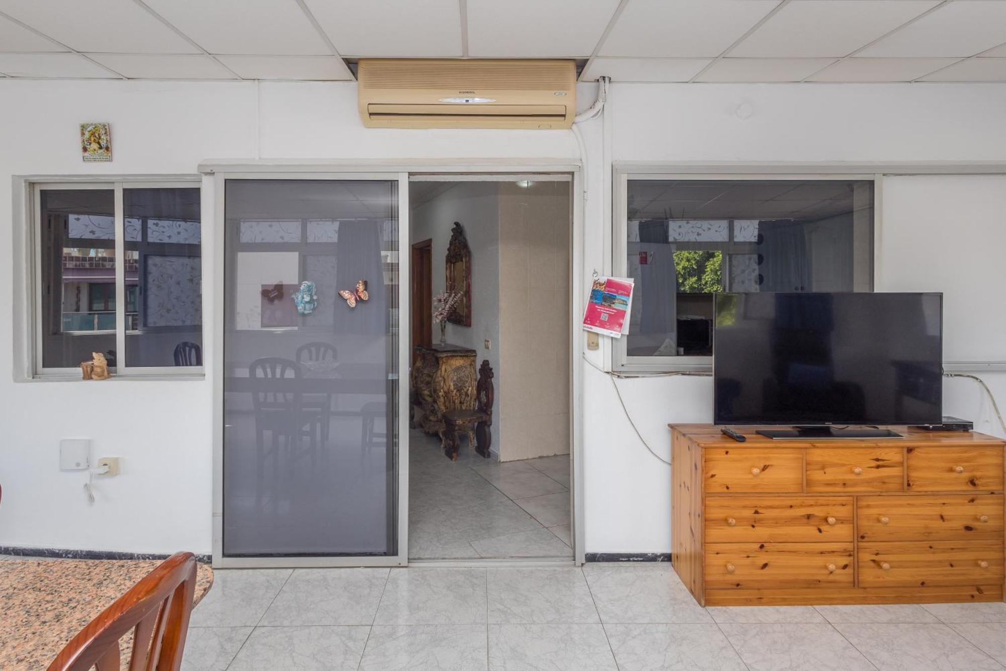 Lightbooking Lola Playa De Apartment